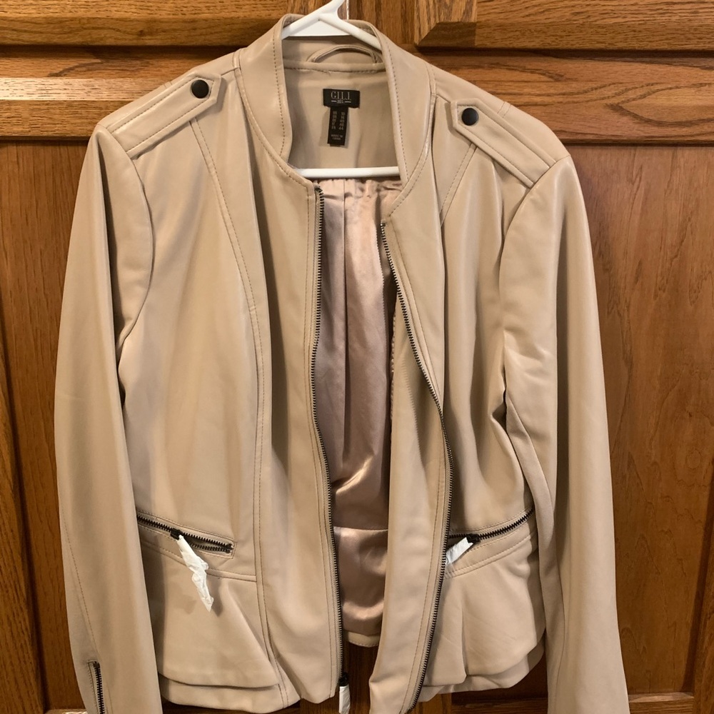 G.I.L.I. Women's Beige Faux Leather Jacket